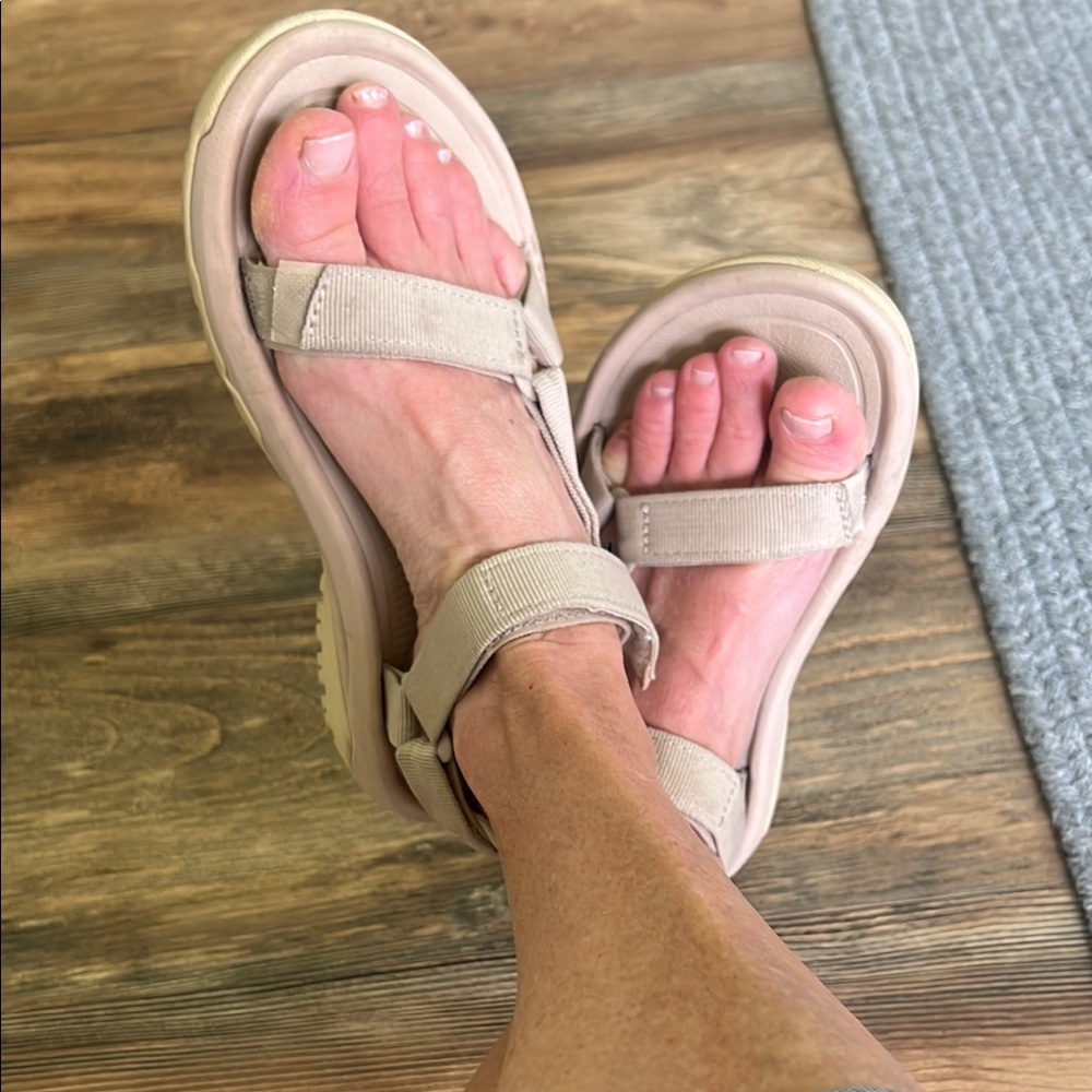 Women's Beige Teva’s